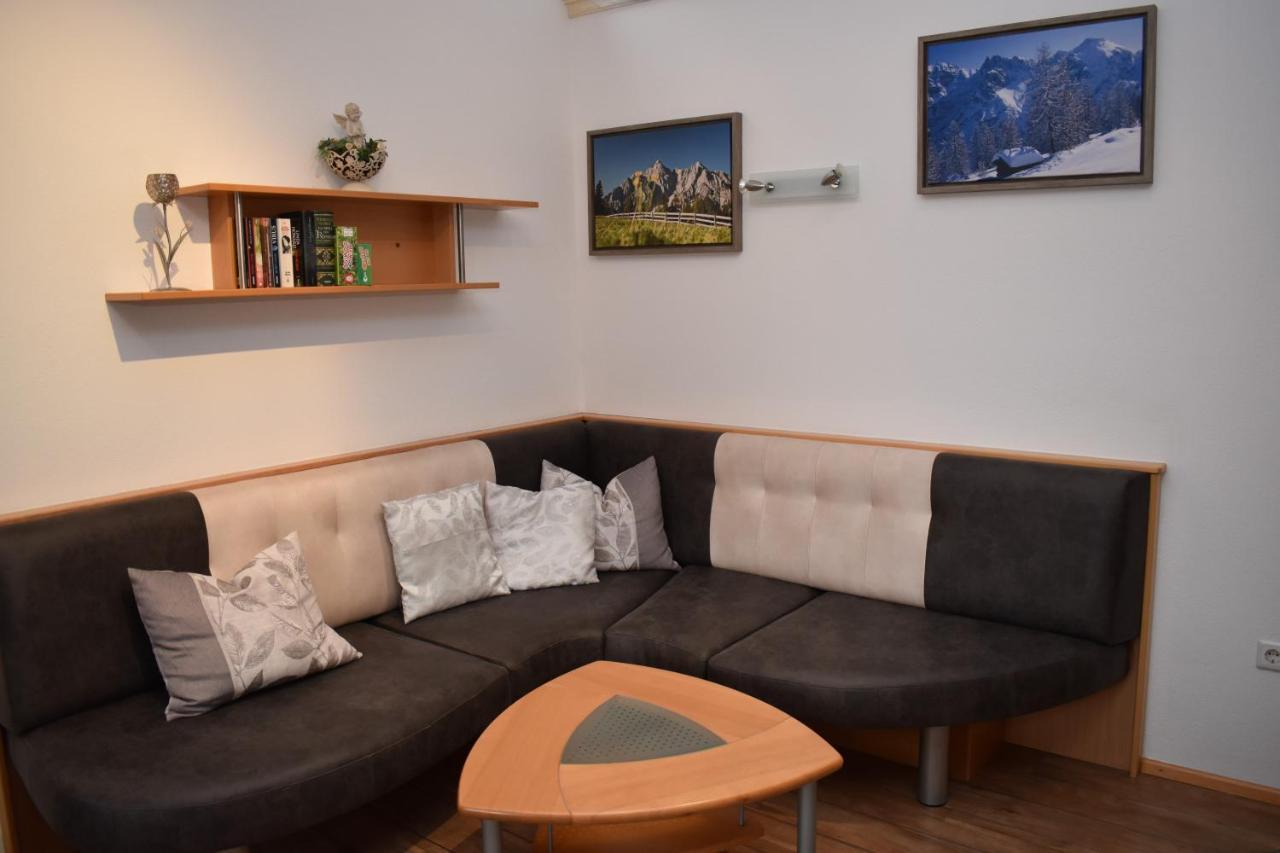 Haus Egger Apartment นอยชติฟ อิม ชตูไปทัล ภายนอก รูปภาพ