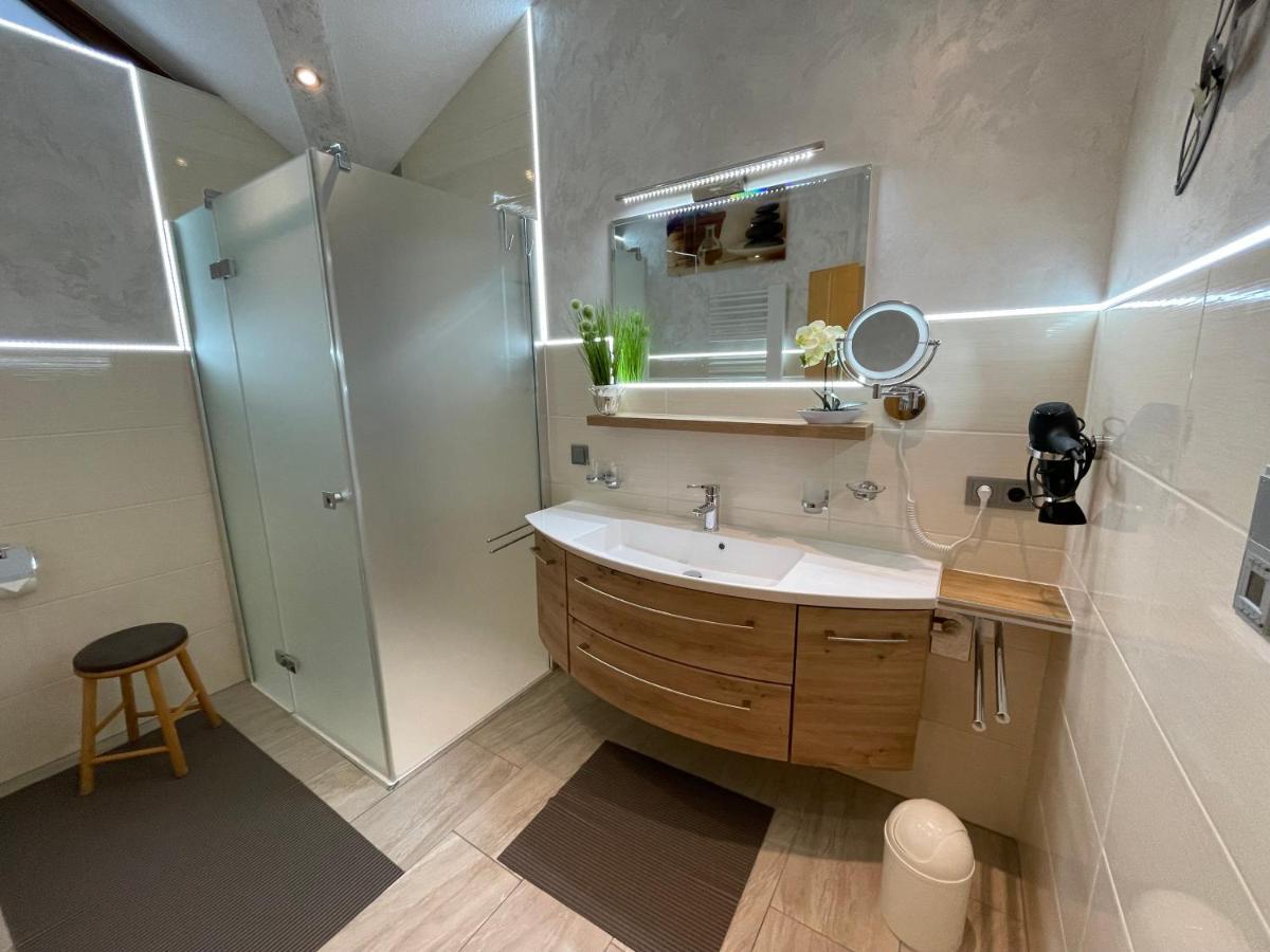 Haus Egger Apartment นอยชติฟ อิม ชตูไปทัล ภายนอก รูปภาพ