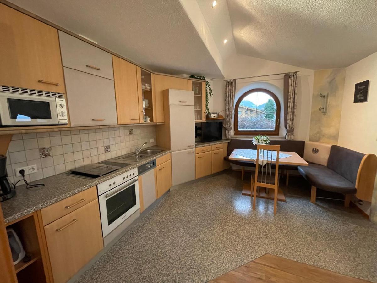 Haus Egger Apartment นอยชติฟ อิม ชตูไปทัล ภายนอก รูปภาพ