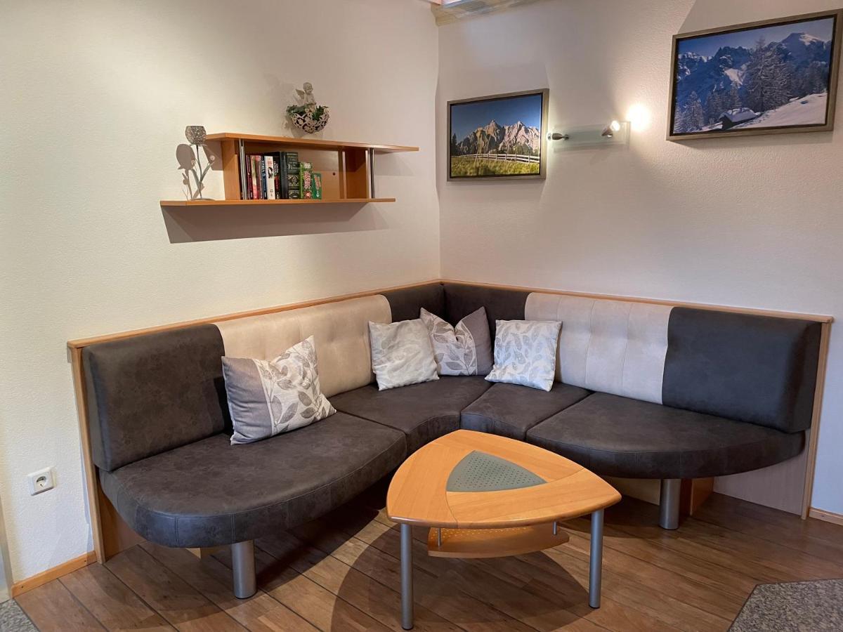 Haus Egger Apartment นอยชติฟ อิม ชตูไปทัล ภายนอก รูปภาพ